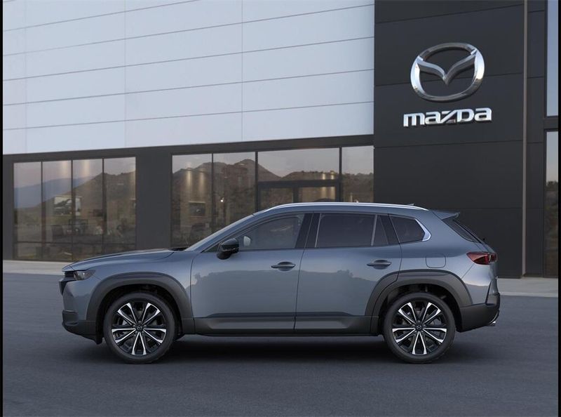 2025 Mazda CX-50 2.5 S Premium Plus PackageImage 3