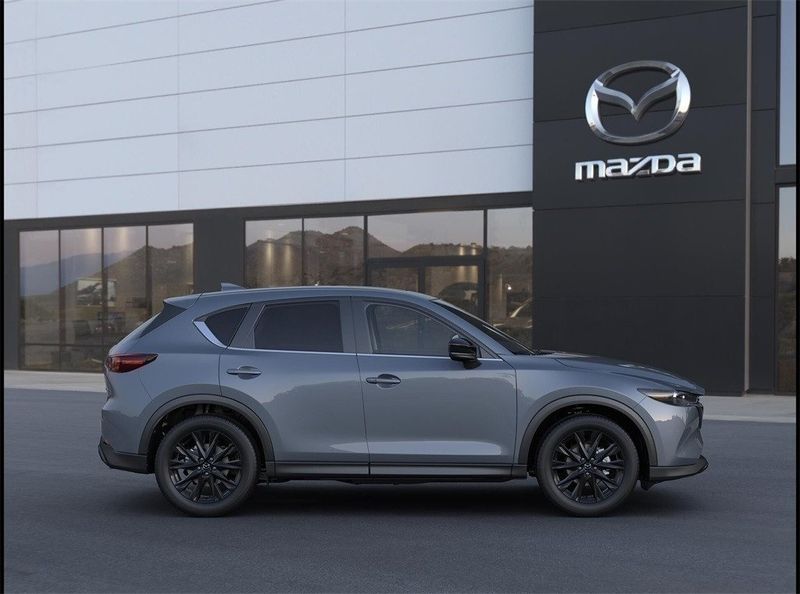 2024 Mazda CX-5 2.5 S Carbon EditionImage 5