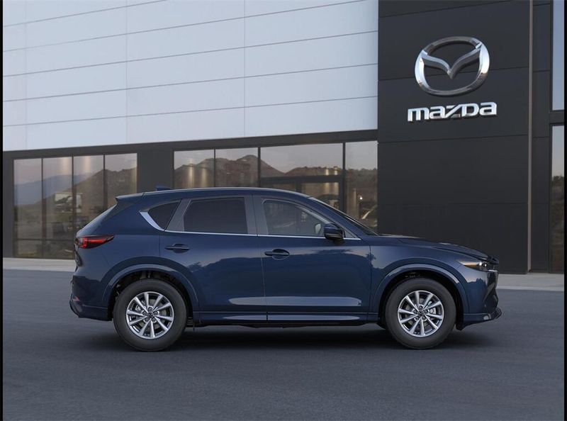 New 2025 Mazda CX-5 2.5 S Preferred PackageImage 5