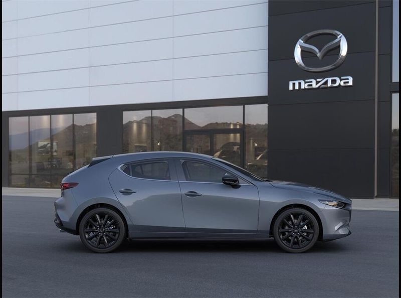 New 2025 Mazda Mazda3 2.5 S Carbon EditionImage 5