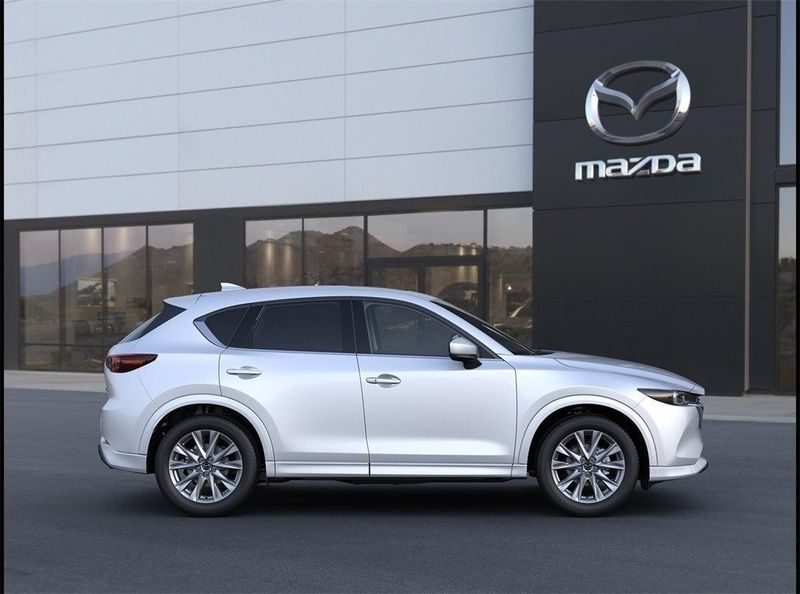 2024 Mazda CX-5 2.5 S Premium PackageImage 5