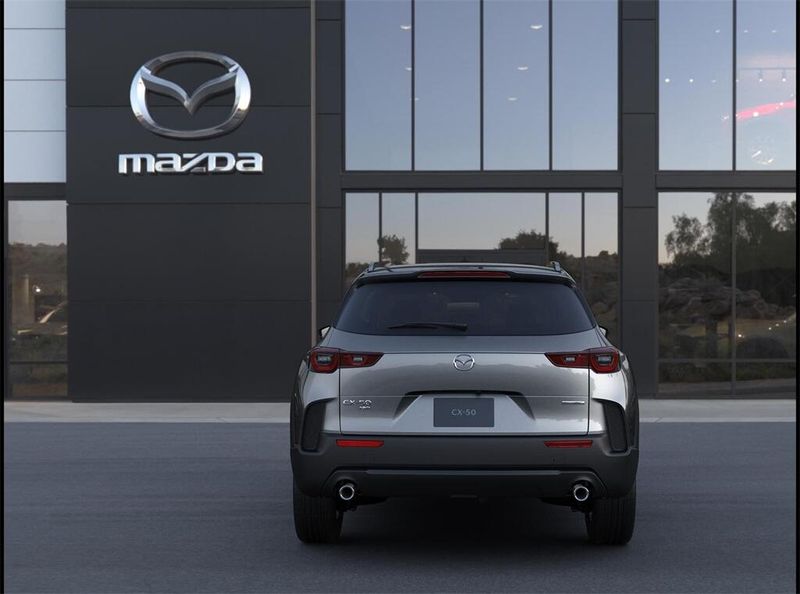 2025 Mazda CX-50 2.5 S Preferred PackageImage 4
