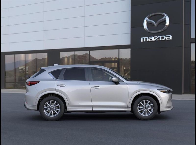 New 2025 Mazda CX-5 2.5 S Preferred PackageImage 5