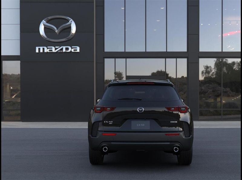 2025 Mazda CX-50 2.5 S Premium PackageImage 4