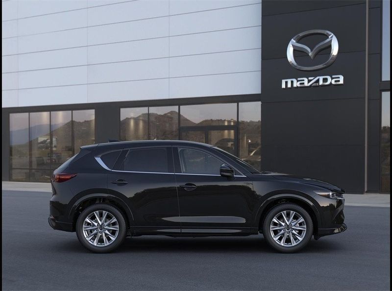 2024 Mazda CX-5 2.5 S Premium PackageImage 5