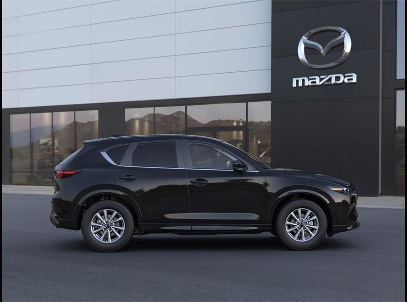 New 2025 Mazda CX-5 2.5 S Preferred PackageImage 5