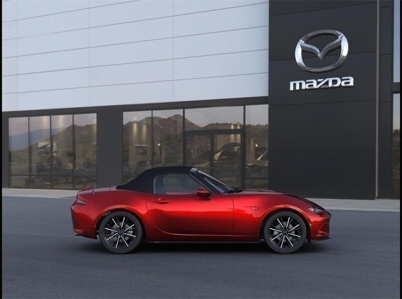 2024 Mazda MX-5 Miata Grand TouringImage 5