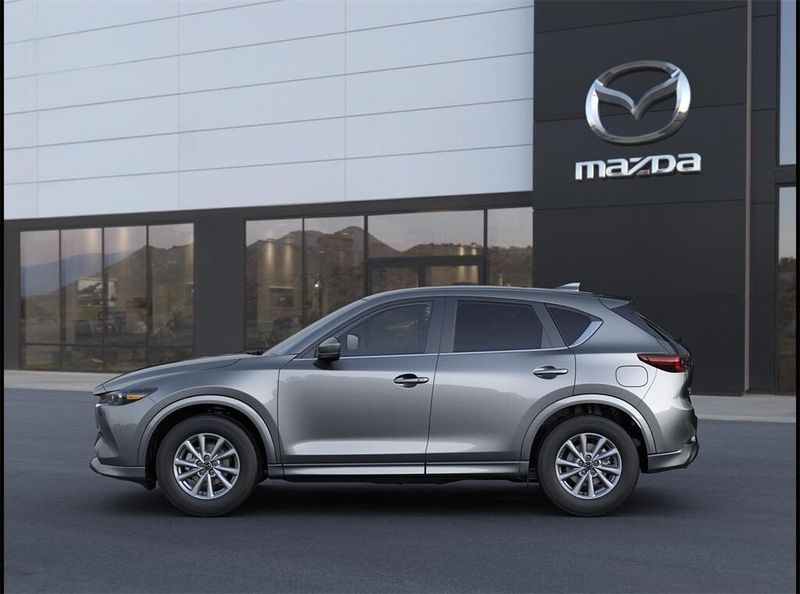 2025 Mazda CX-5 2.5 S Preferred PackageImage 3