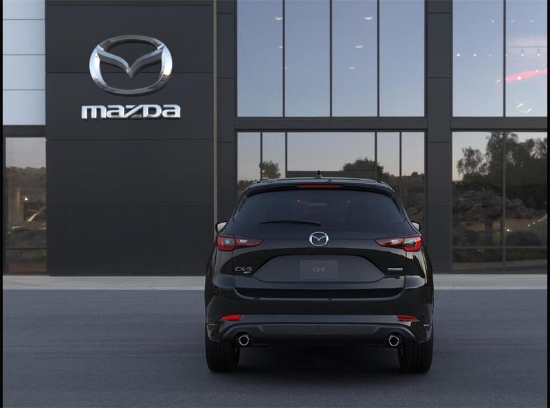 New 2025 Mazda CX-5 2.5 S Preferred PackageImage 4