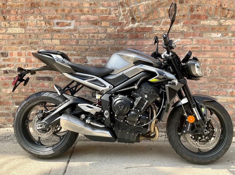 2024 Triumph Street Triple 765 RSImage 1