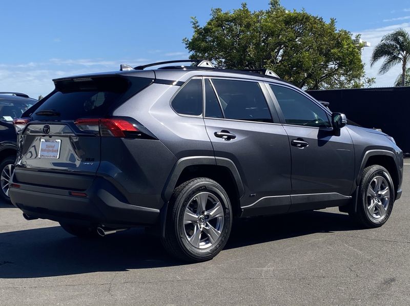 New 2025 Toyota RAV4 Hybrid XLEImage 3