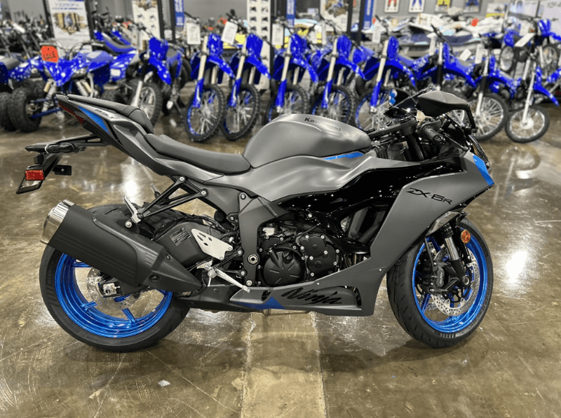 New 2026 Kawasaki NINJA ZX-6R ABS Image 4