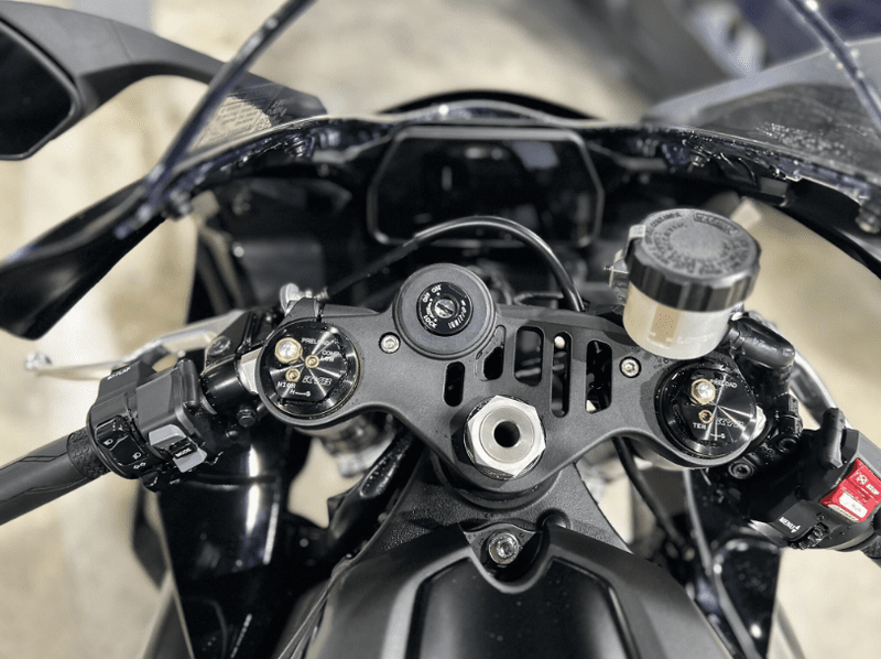 New 2025 Yamaha YZF-R1 Image 9