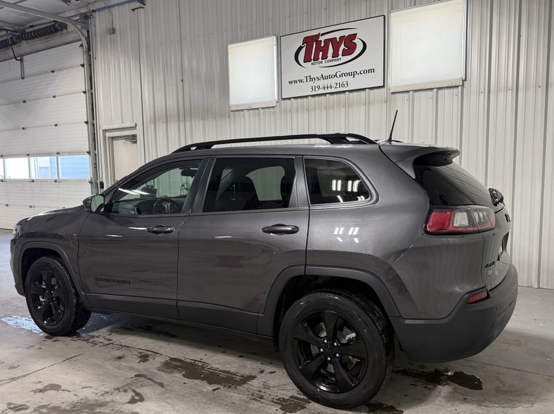 Used 2020 Jeep Cherokee AltitudeImage 14