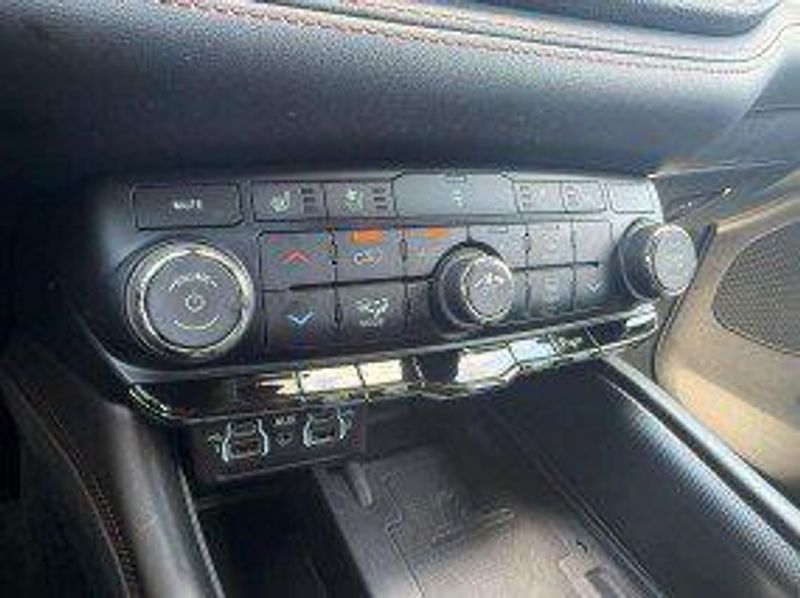 2022 Dodge Durango R/T photo 22