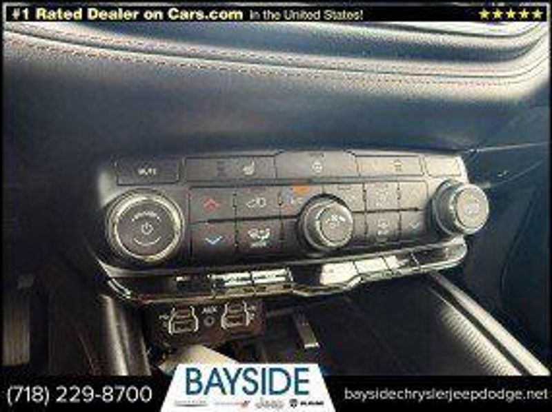 2022 Dodge Durango R/T photo 17
