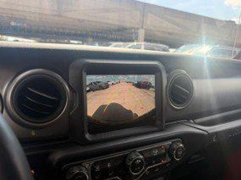 2023 Jeep Wrangler Willys photo 18