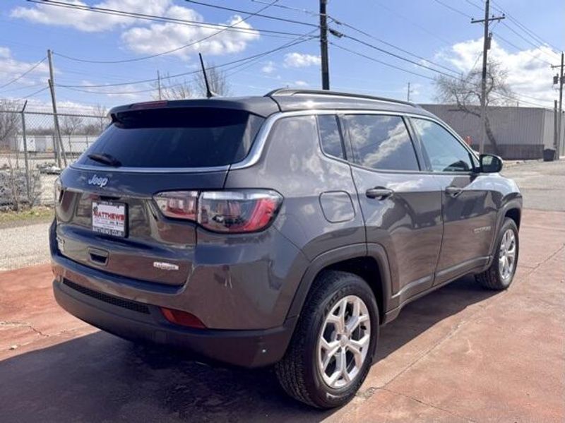 Used 2024 Jeep Compass LatitudeImage 5