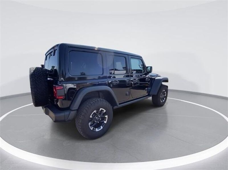 2024 Jeep Wrangler 4-door Rubicon 4xeImage 8