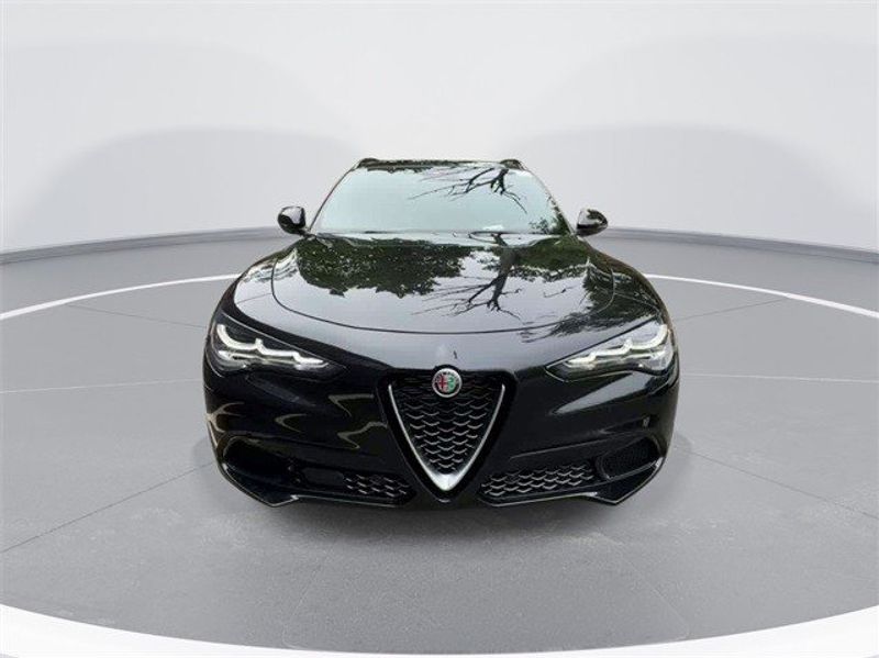 2024 Alfa Romeo Stelvio Ti AwdImage 5