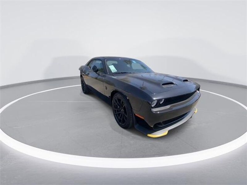 2023 Dodge Challenger Srt Hellcat JailbreakImage 2