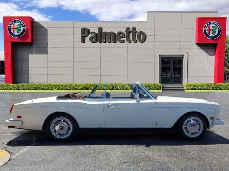 1989 Rolls Royce Corniche photo 3