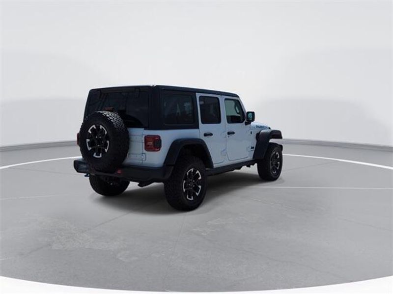 2024 Jeep Wrangler 4-door Rubicon 4xeImage 8