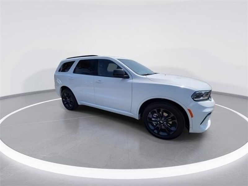 2024 Dodge Durango SXT RwdImage 2