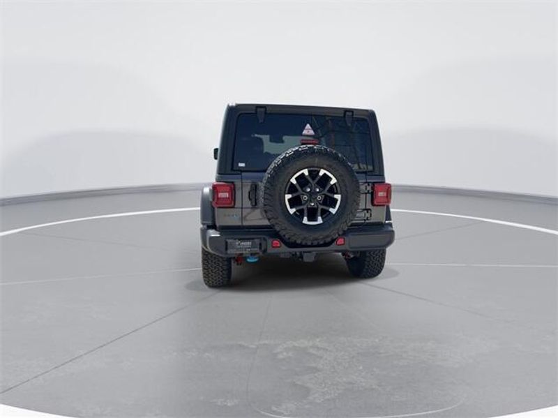 2024 Jeep Wrangler 4-door Rubicon 4xeImage 7