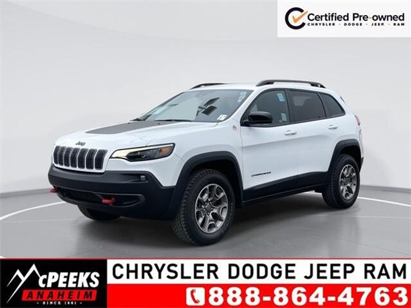 2022 Jeep Cherokee TrailhawkImage 1