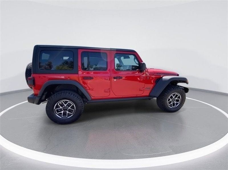 2024 Jeep Wrangler 4-door RubiconImage 9