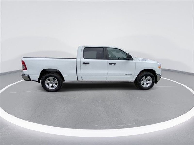 2023 RAM 1500 Big Horn Crew Cab 4x4 6