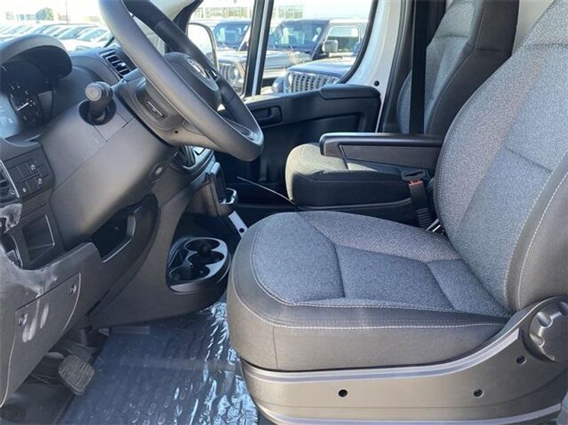 2024 RAM Promaster 1500 Tradesman Cargo Van Low Roof 136