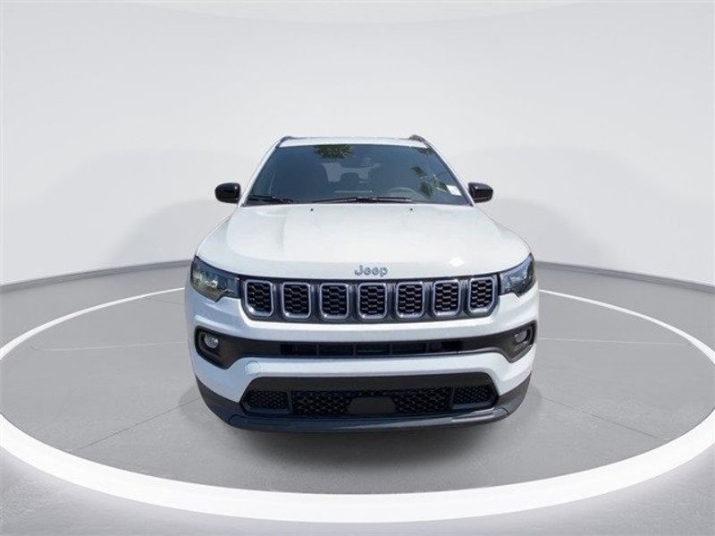 2024 Jeep Compass Latitude 4x4Image 3