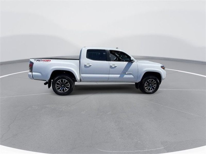 2023 Toyota Tacoma TRD SportImage 9