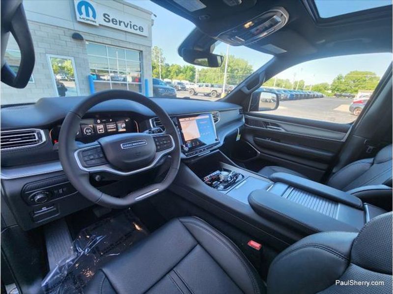 2026 Jeep Grand Wagoneer L Limited Reserve 4x4