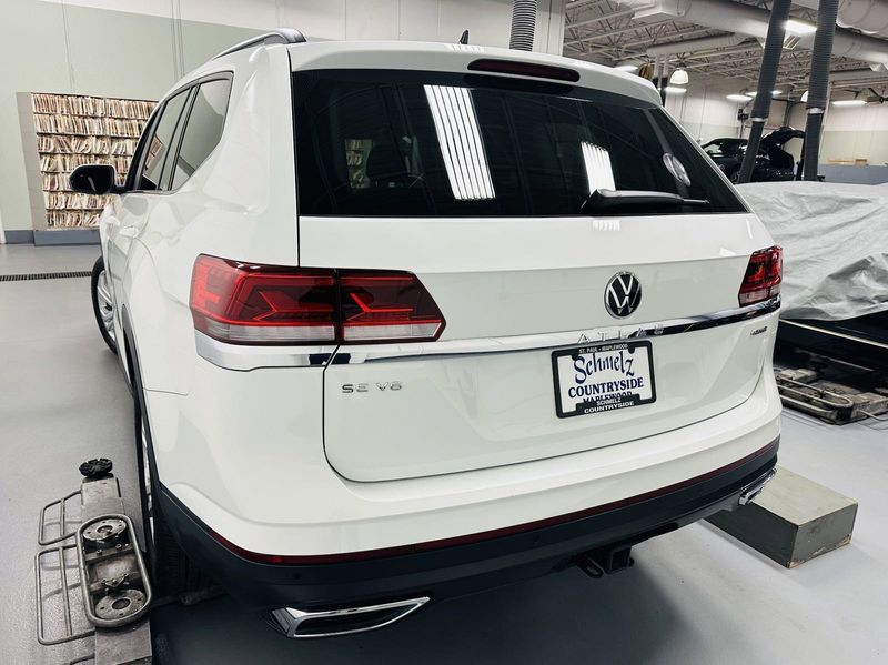 2023 Volkswagen Atlas V6 SE w/Technology AWDImage 11