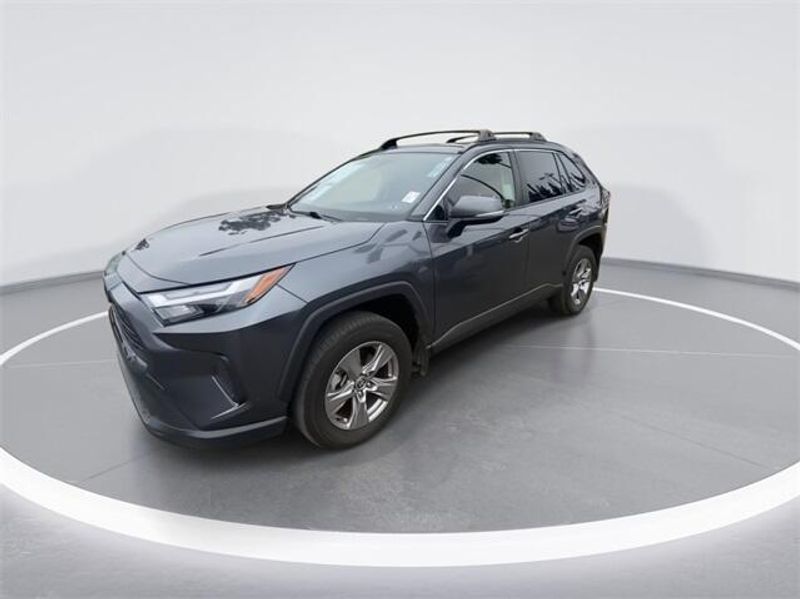 2023 Toyota RAV4 XLEImage 4