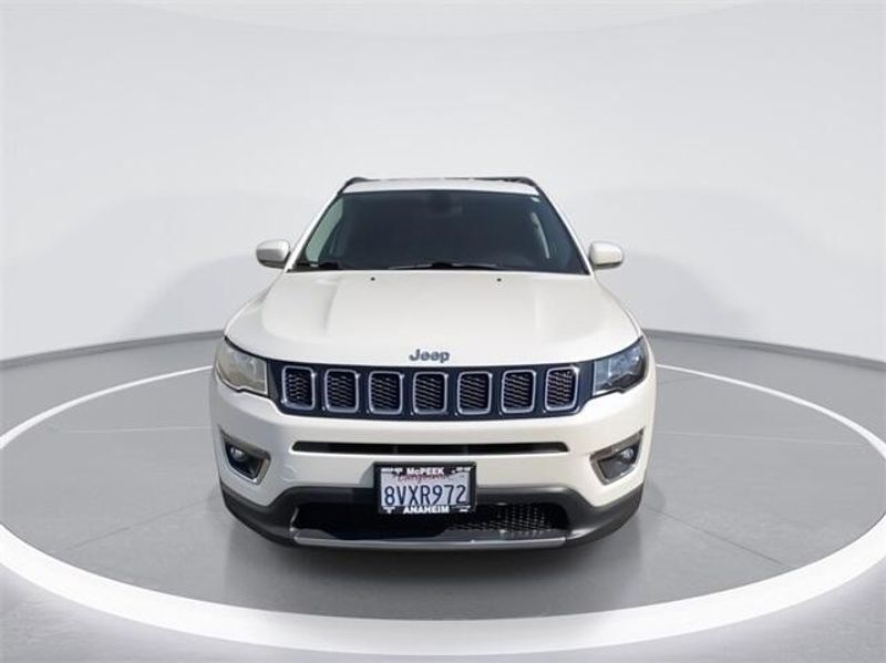 2019 Jeep Compass LimitedImage 3