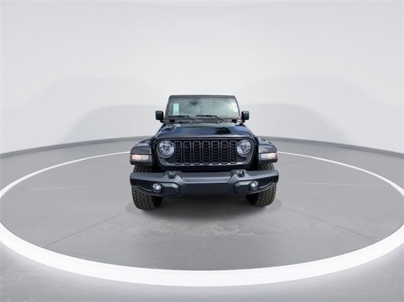 2024 Jeep Gladiator Nighthawk 4x4Image 3