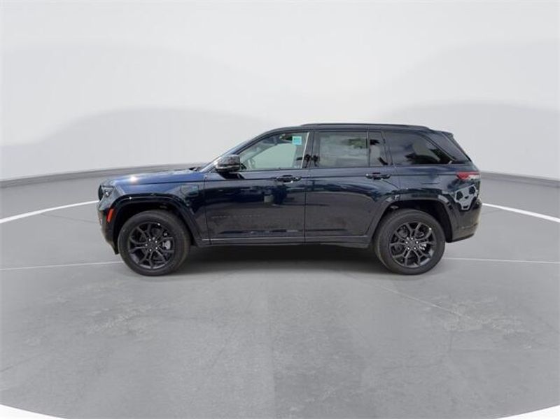 2024 Jeep Grand Cherokee Anniversary Edition 4xeImage 5