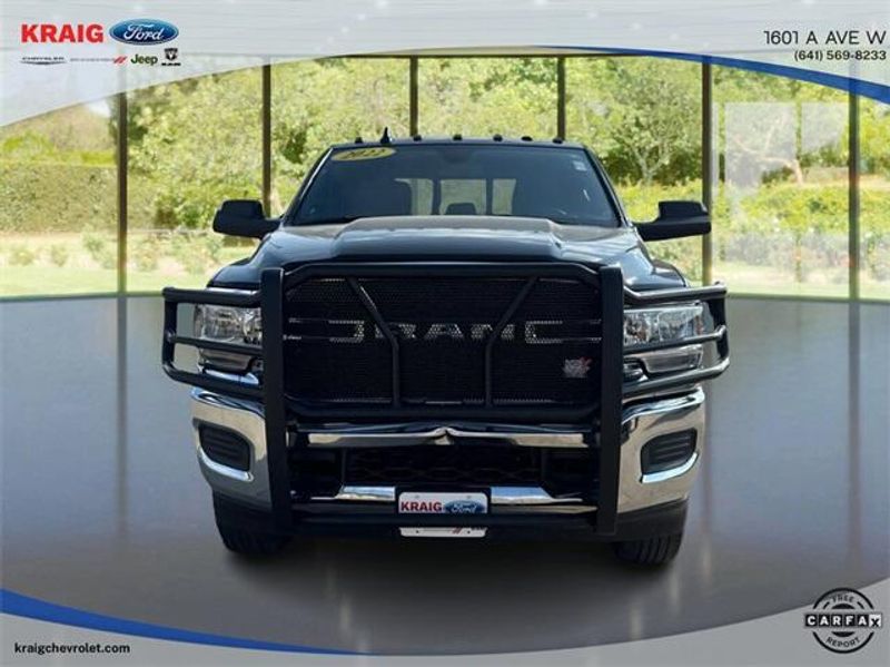 2022 Ram 2500 Tradesman photo 2