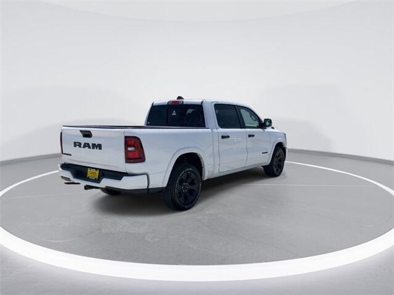 2025 RAM 1500 Big Horn Crew Cab 4x2 5