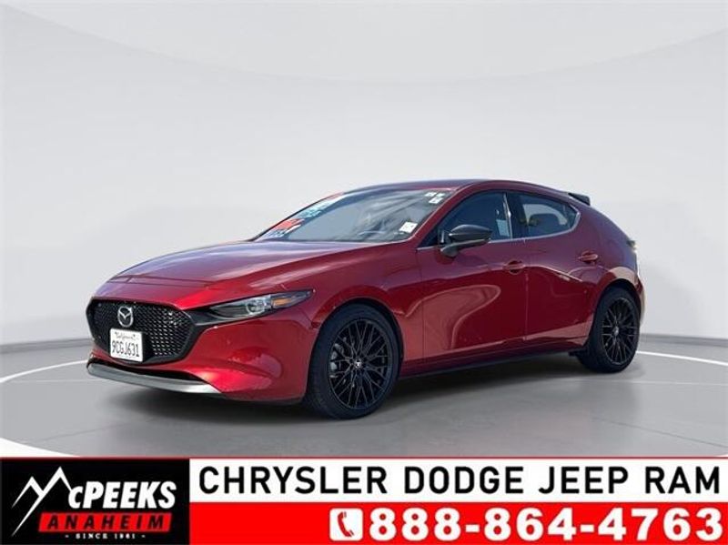 2022 Mazda Mazda3 Hatchback Premium PlusImage 1