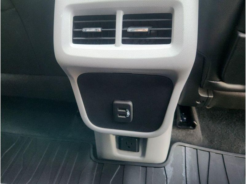 Used 2024 GMC Terrain SLT