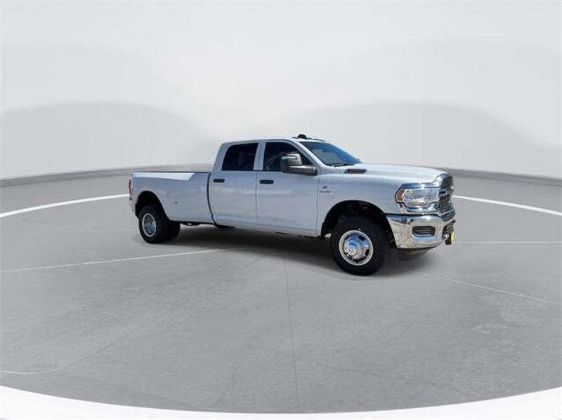 2024 RAM 3500 Tradesman Crew Cab 4x4 8