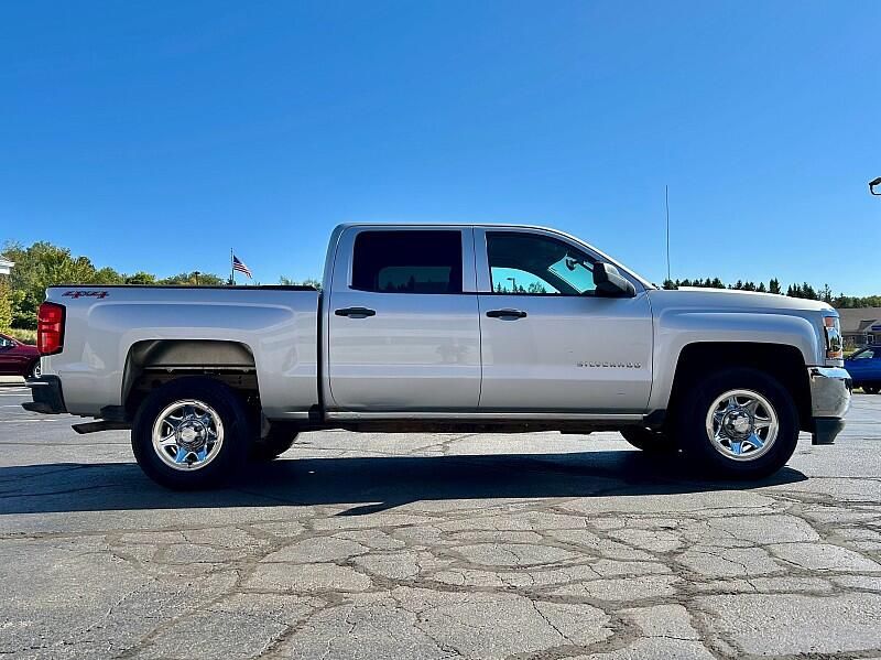 2017 Chevrolet Silverado 1500 LS photo 4