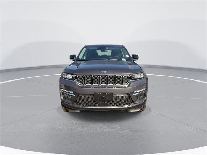 2024 Jeep Grand Cherokee 4xe in a Baltic Gray Metallic Clear Coat exterior color and Global Blackinterior. McPeek