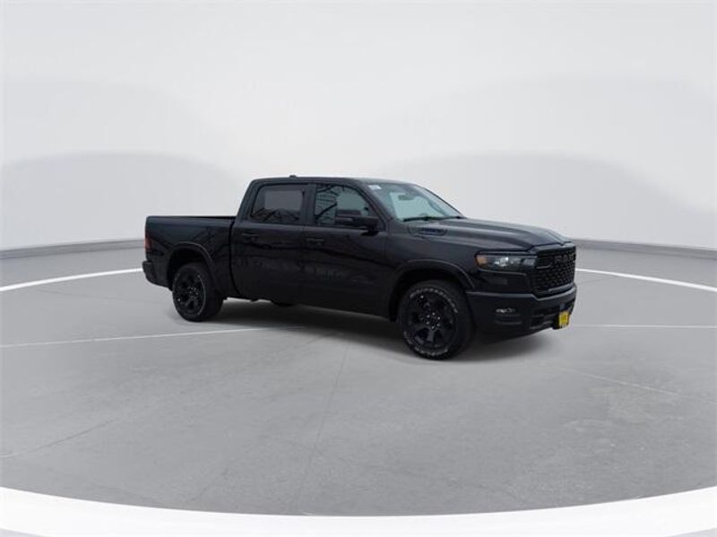 2025 RAM 1500 Big Horn Crew Cab 4x2 5