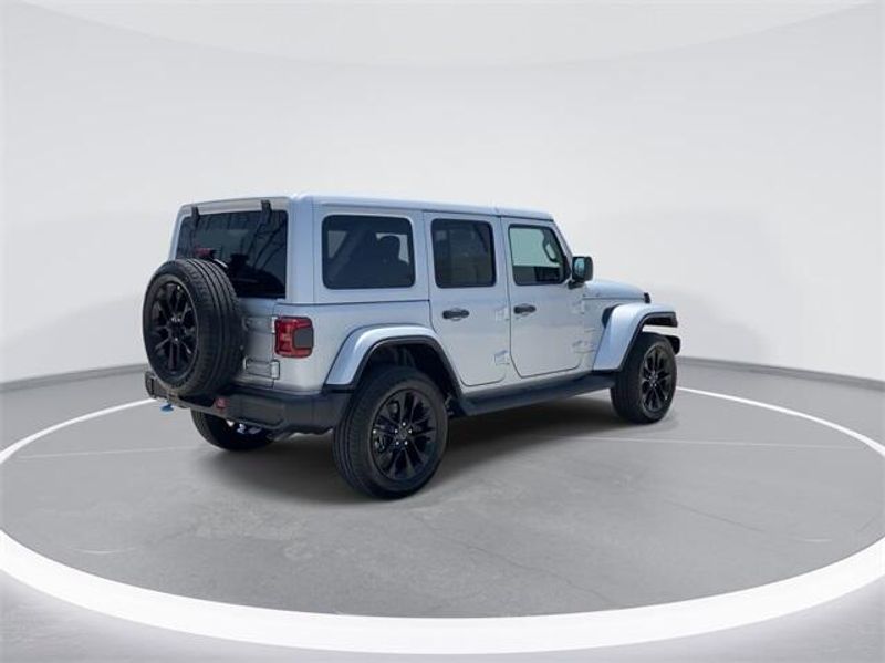 2024 Jeep Wrangler 4-door Sahara 4xeImage 8